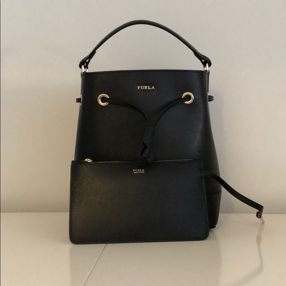 Furla BUCKET BAG M ONYX - Picture 2 of 5